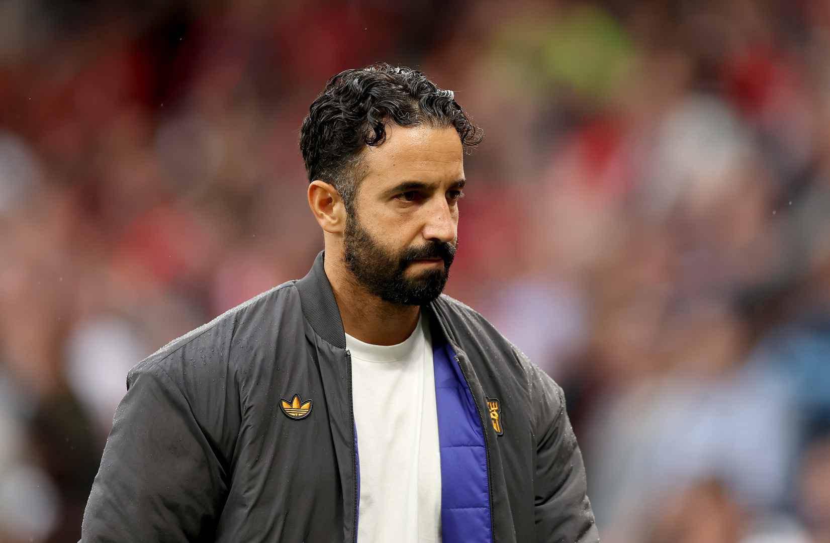 B费罚点前你在考虑未来？阿莫林：没，我只是在想他不会罚丢